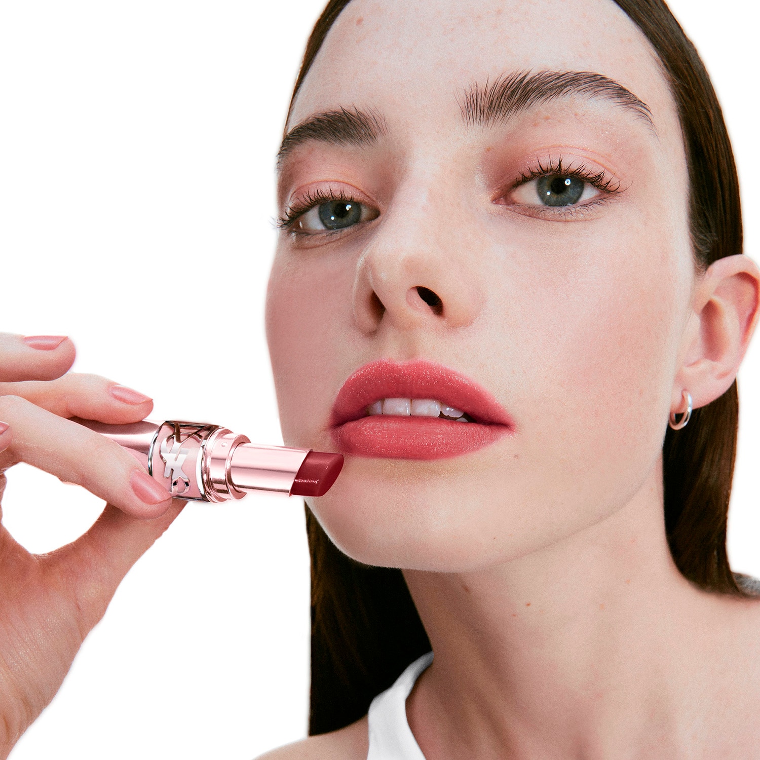 LOVESHINE BALM (BÁLSAMO PARA LABIOS CON EFECTO BRILLOSO)